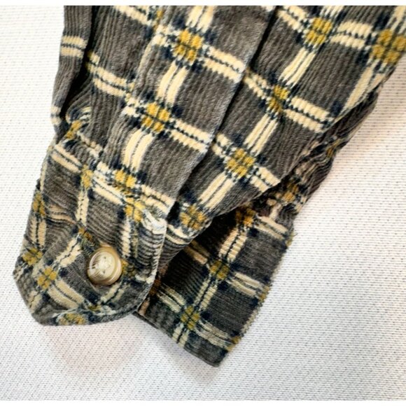 Disney Womens Pooh Plaid Soft Corduroy Shirt Medium Tigger Embroidery - Picture 12 of 12